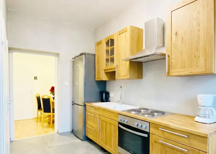 Affordable 5br Apt, For 11 Guests Near Schoenbrunn *